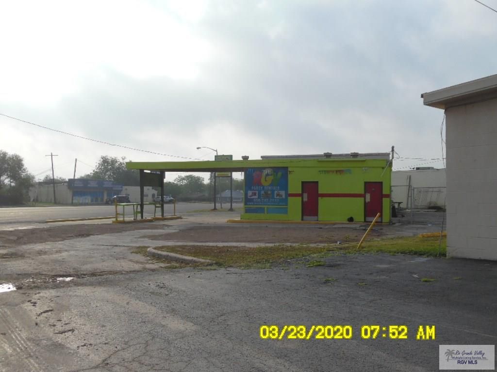 813 N 77 Sunshine Strip, Harlingen, TX 78550